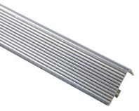 Cantonera aluminio para gradas 2" x 6 metros LIVIANO