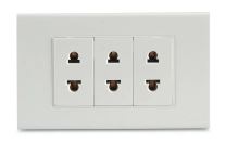 tomacorriente triple para empotrar home light