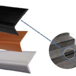Cantonera de jebe para piso para pegar 45X 20 MM