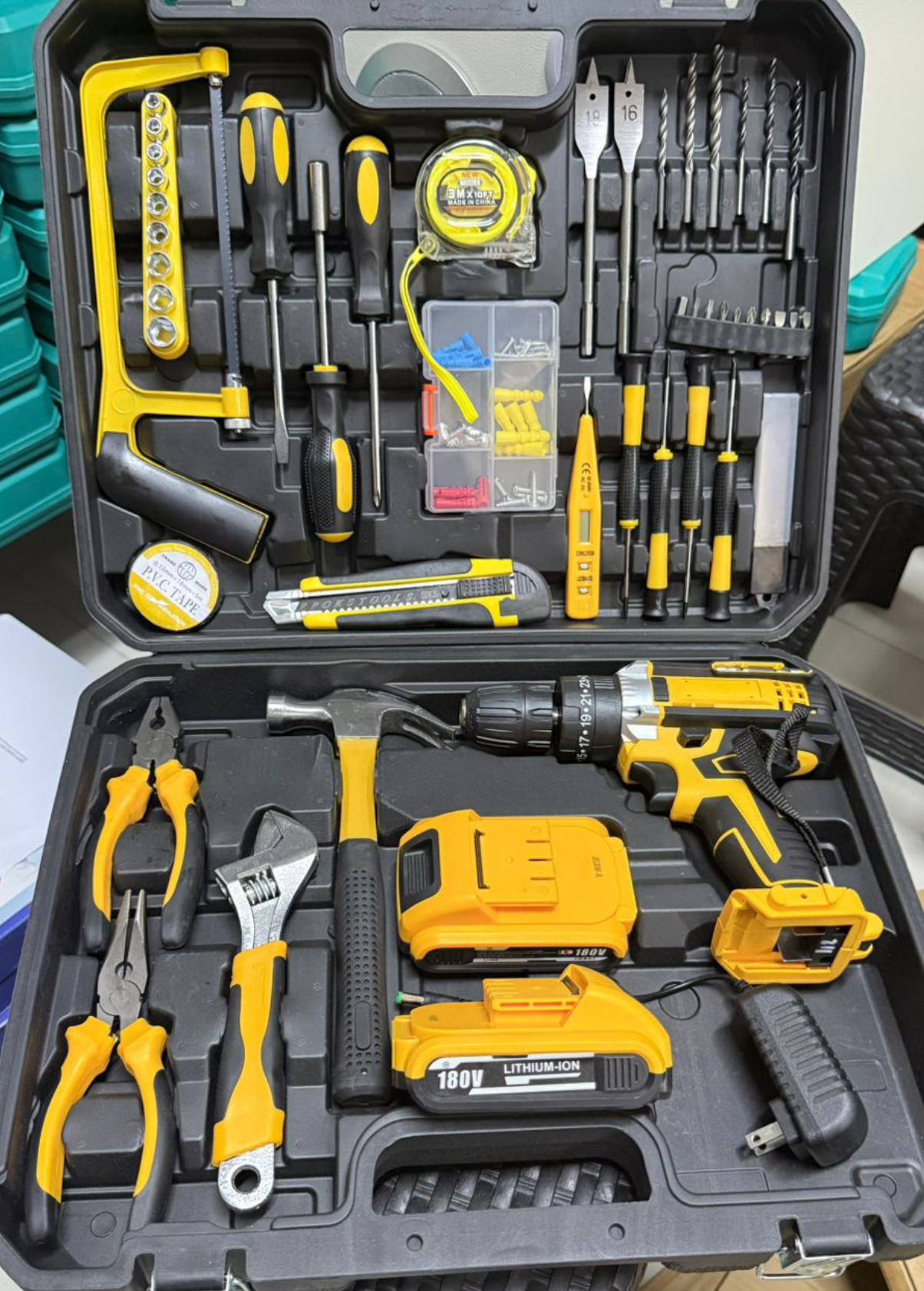 Kit Taladro 180v Doble batería + herramientas IMPORTADA