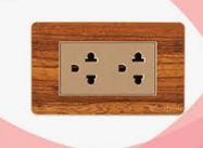 Tomacorriente Doble Ancho MADERA DELUXE CUBULL A4-021 aluminizado