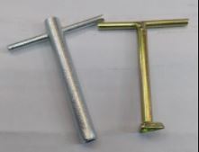 Llave triangular para caja de luz electrocentro (AMARILLO)