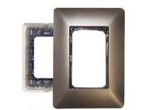 placa triple con soporte opalux MARRON BM203.MBRN (para interruptor o tomacorriente)