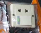 Interruptor tomacorriente mixto adosable cuadrado