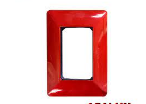 placa triple con soporte opalux ROJO BM203.RED (para interruptor o tomacorriente)